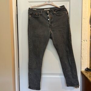 Levi’s black jeans